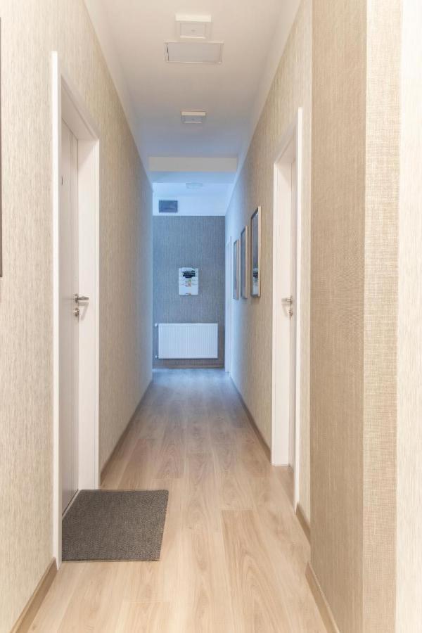 Central Relax Boutique Suites Budapest Exterior photo
